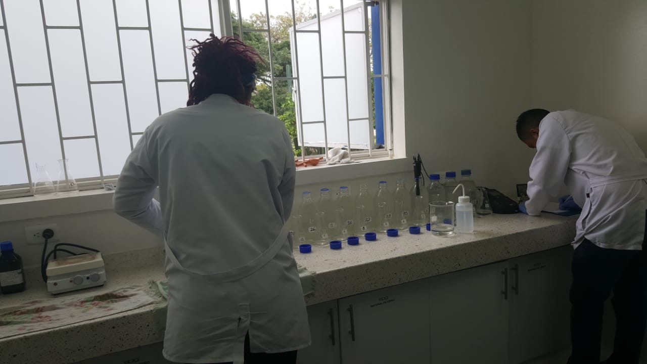 laboratorio de aguas 2