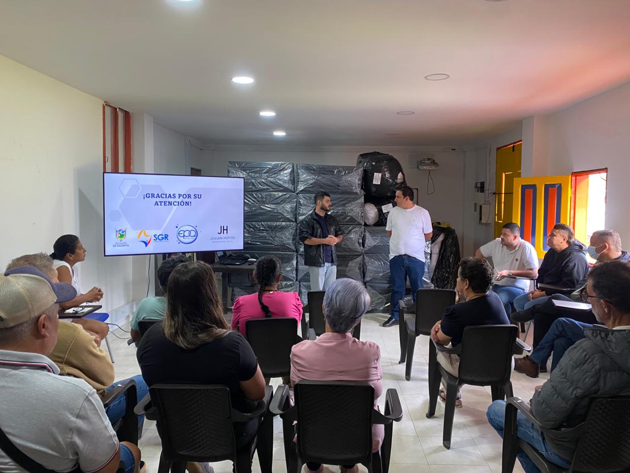 SOCIALIZACIÓN SALENTO